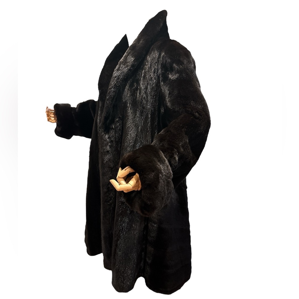 80s BLACK MINK OVERSIZED SWING COAT W RAGLAN SLEEVE VERTICAL & HORIZONTAL DESIGN - Picture 4 of 15